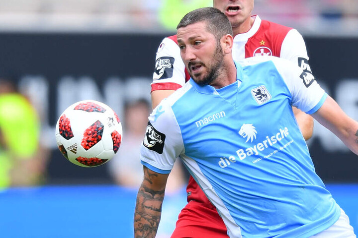 Schluss mit Stürmen: Der Ex-Bundesligist hängt seine Fußballschuhe an den Nagel.