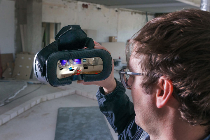 Durch die Datenbrille
gesehen
sieht das Objekt
schon so aus, wie
es werden soll -
egal von welchem
Standort aus.