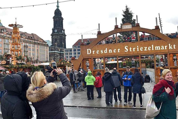 Der größte und traditionsreichste Weihnachtsmarkt der Stadt soll vorerst nicht angetastet werden.