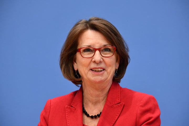 Hessens Umweltministerin Priska Hinz prangerte die mangelnde Initiative der Stadt Frankfurt an.