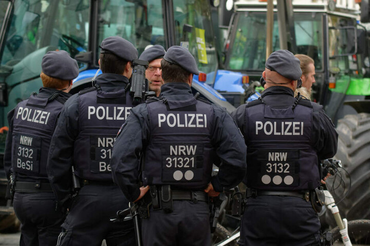 Die Polizei sorgte für einen geordneten Ablauf des Protests.