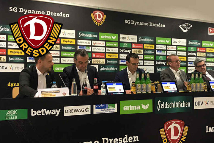 Das Podium ist nun gesetzt: Pressesprecher Henry Buschmann, Sportdirektor Ralf Minge, Geschäftsführer Michael Born, Präsident Andreas Ritter und der Ehrenratsvorsitzende Dr. Klemens Rasel (von links).
