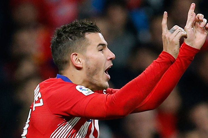 Lucas Hernandez (23) läuft künftig für den FC Bayern München auf.