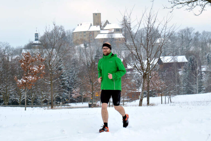 Auch bei Schnee: Für das Marathon-Ziel läuft Lukas Roth (36) soviel Zeit und
Meniskus hergeben.