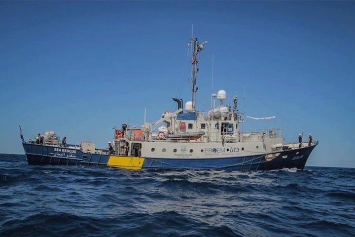 Die "Lifeline" kreuzt bald wieder mit sächsischen Helfern am Bord im Mittelmeer - um Menschenleben zu retten.