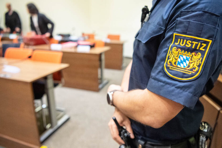 Terroranschlag mit einer selbstgebauten Bombe geplant? Die Vorwürfe wiegen schwer. (Symbolbild)