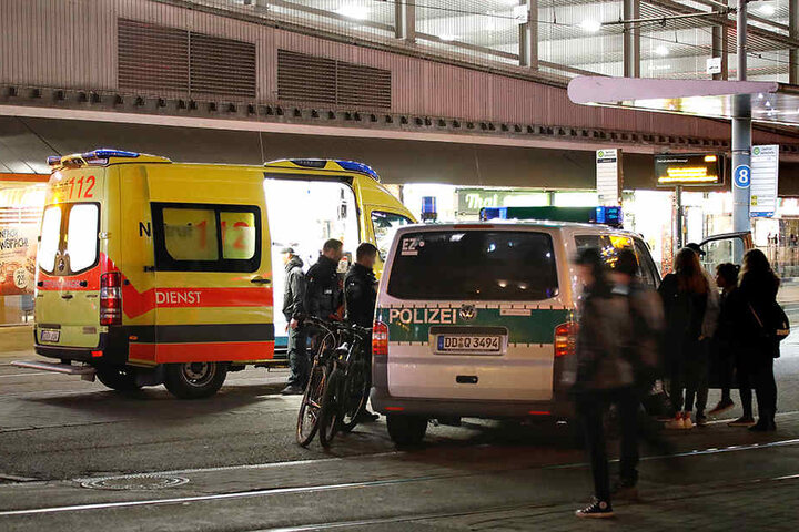 Die Radfahrer wurden vom Rettungsdienst behandelt.