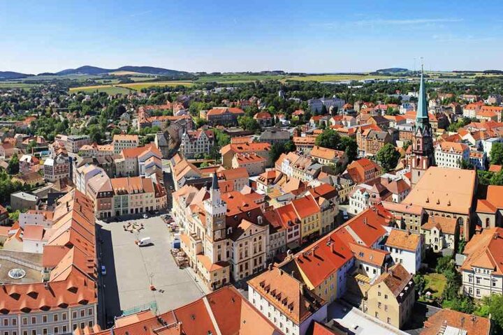 Drei Tage ist Löbau Gastgeber für hunderttausende Besucher. Das Wetter soll allerdings nicht so mitspielen wie noch beim Aufbau.