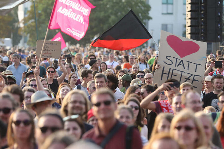 Das Publikum ist begeistert.