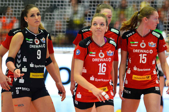 Betretene Mienen bei den DSC-Volleyballerinnen: Die 1:3-Heimpleite gegen Münster war nicht eingeplant.