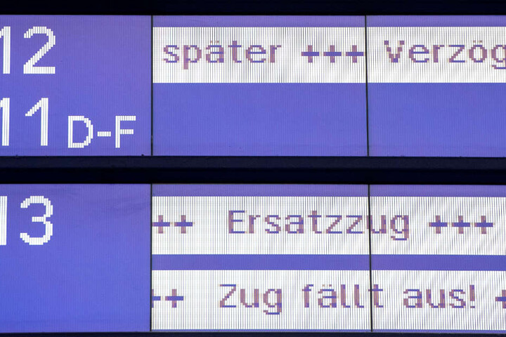 Pendler zwischen Hamburg und Büchen müssen mit Verspätungen und Zugausfällen rechnen.
