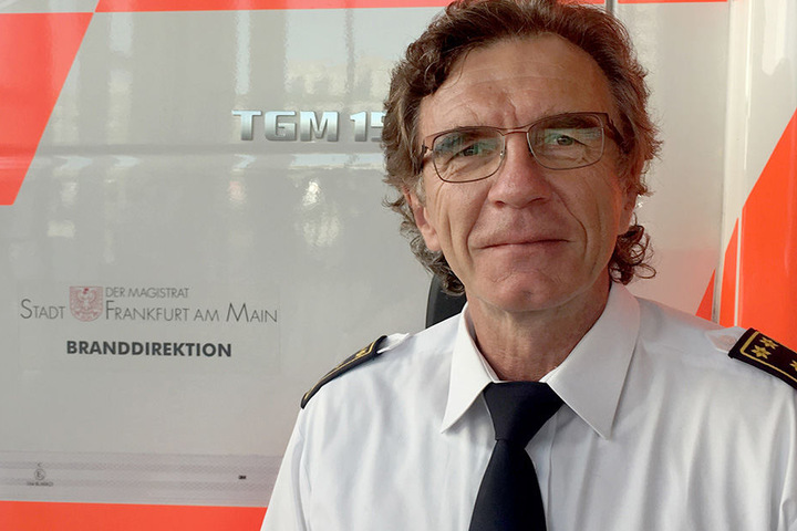 Der Leitende Branddirektor der Frankfurter Feuerwehr, Reinhard Ries.