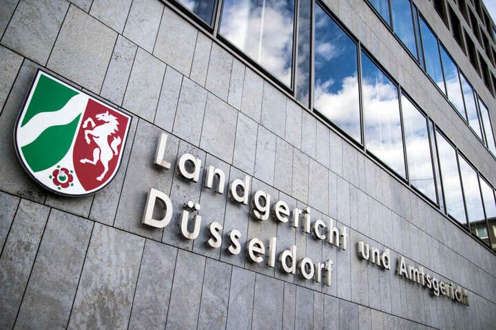 Am Landgericht Düsseldorf wurde die Frau am Diensttag zu einer Bewährungsstrafe verurteilt.
