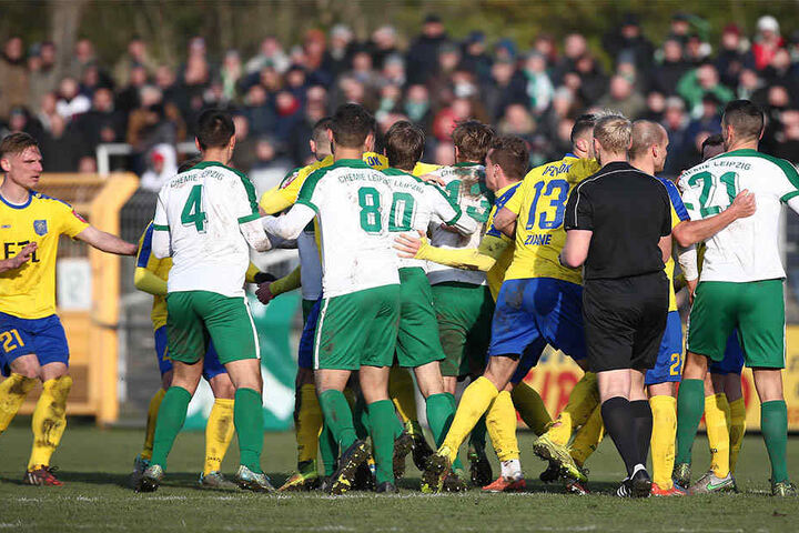 Ein Jahr zuvor warf der FCL die BSG in dessen Alfred-Kunze-Sportpark mit 1:0 nach Verlängerung aus dem Sachsenpokal-Viertelfinale.