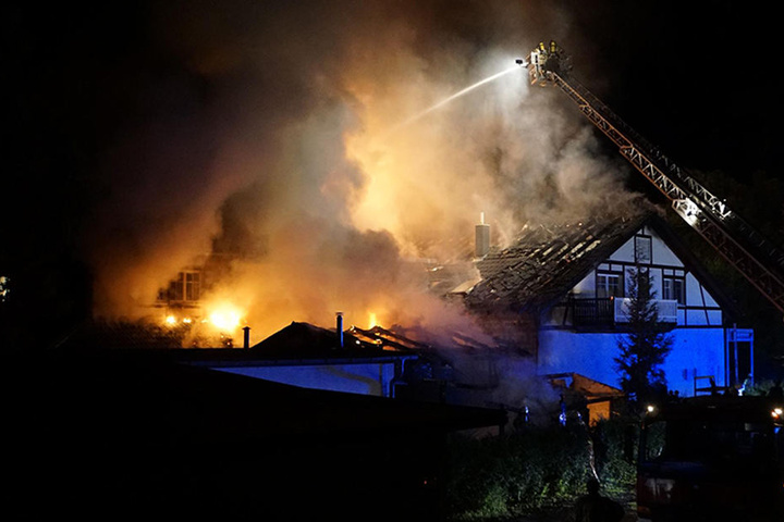 Das Feuer störte den Dachstuhl und große Teile des Restaurants.