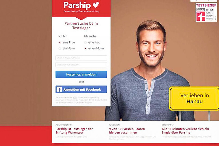 Nikola Radosovas Lebensgefährte Philipp Reuter lächelt von der Parship-Werbung.