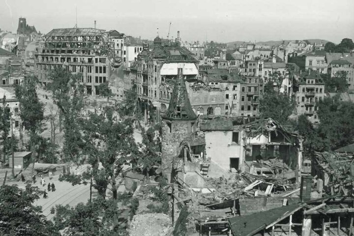 Die Alliierten warfen im Krieg fast 50.000 Bomben auf Plauen und zerstörten die Stadt.