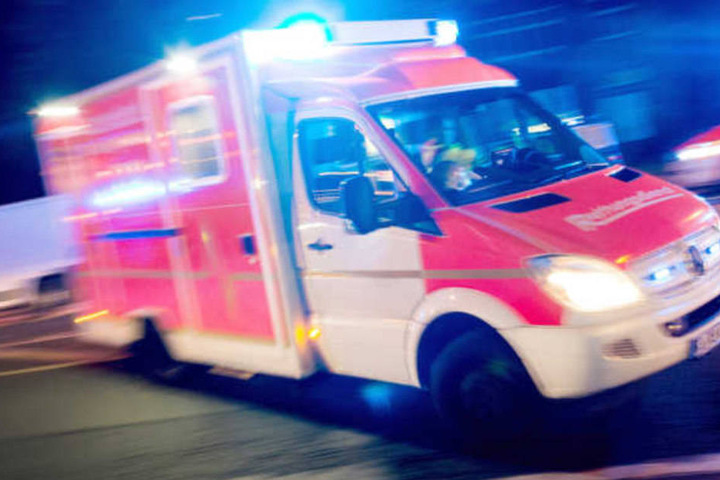 Mit schweren Verletzungen kam der Junge in ein Krankenhaus. (Symbolbild)