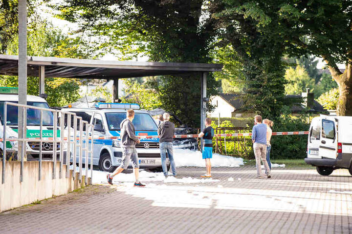 Die Polizei und der Staatsschutz ermittelten.