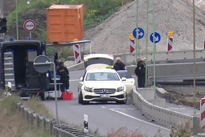 Mit diesem Taxi war der Täter geflohen.
