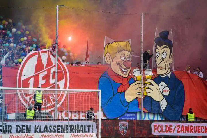 Knapp 2000 FC-Fans begleiteten ihr Team am Karnevalssonntag nach Ingolstadt.