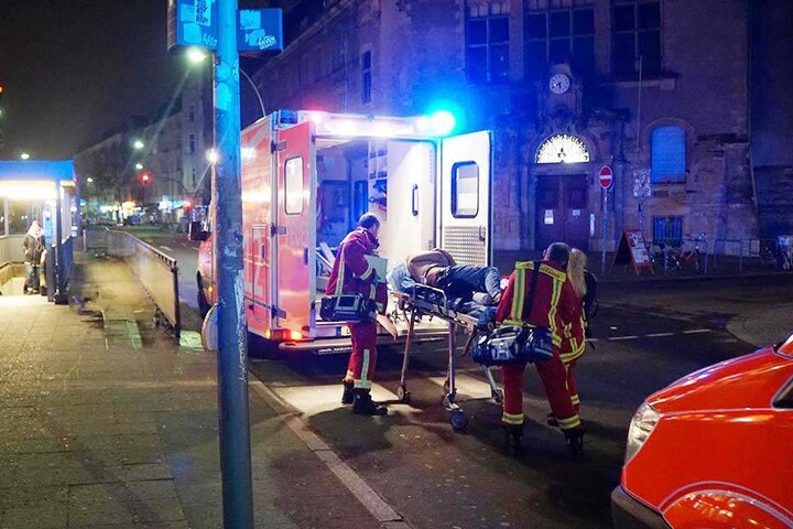 Der schwerverletzte Mann wurde ins Krankenhaus gebracht.