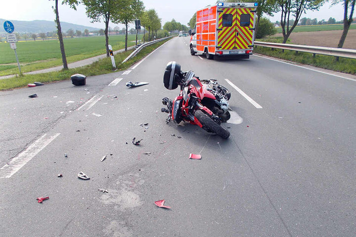 Der Biker wurde schwer verletzt.