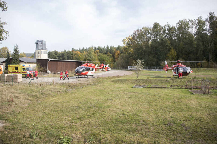 Rettungshubschrauber landeten nach dem Späne-Brand in Rothenthal.