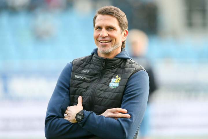 Trainer Patrick Glöckner hat derzeit viel Spaß mit seiner Mannschaft, die in den vergangenen sieben Partien nur ein Mal als Verlierer vom Rasen ging, beim 3:4 in Mannheim.