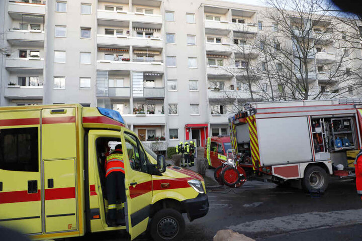 Bei dem Kellerbrand in Chemnitz wurden sechs Personen verletzt.