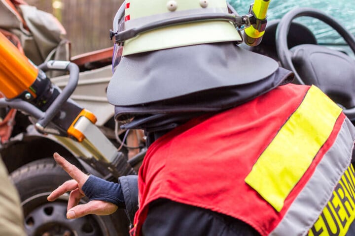 Mitten im Einsatz wurden die Feuerwehr-Kameraden beleidigt. (Symbolbild)