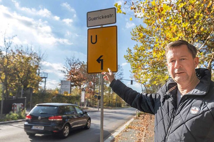 Warnt vor einem Chaos Montagfrüh im Harthweg: Stadtrat Andreas Schmalfuß (52).