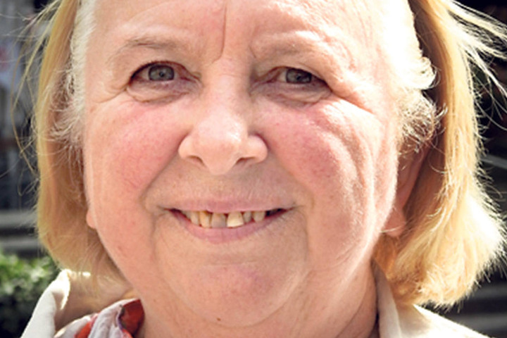 Margot
Sänger
(67),
Rentnerin
aus
Leipzig:
„Ich
wähle
die CDU,
weil ich
mit der
Politik
von Frau Merkel zufrieden bin".