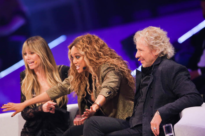 Heidi Klum mit ihren Gästen Tyra Banks und Thomas Gottschalk.