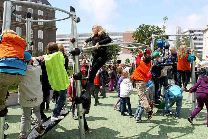 Lange ist’s her: 2012 wurde der Hightech-Spielplatz am Johannisplatz eingeweiht. Die Kosten betrugen rund 153 000 Euro.