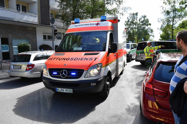 Bei einer Schießerei in Unterföhring wurde eine Polizistin lebensgefährlich verletzt.