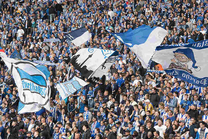 Die Hertha-Fans würden einen Verbleib in Berlin begrüßen. Ein Umzug ins Umland kommt gar nicht erst in Frage. (Symbolbild)
