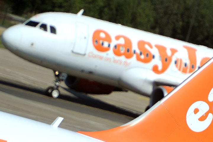 Ein Flieger der britischen Fluggesellschaft EasyJet.