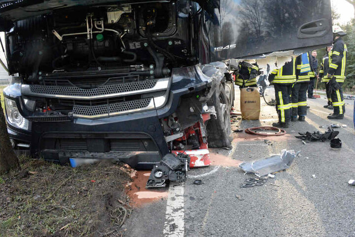 Der Lkw-Fahrer (34) blieb unverletzt.