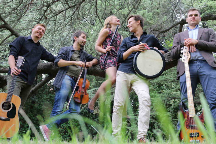 Bringen Irland nach Jena: Die Band Wooden Legs.