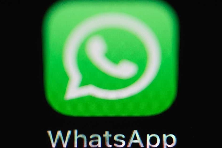 WhatsApp arbeitet offenbar an einer Vereinfachung der Kontaktweitergabe und -Speicherung.