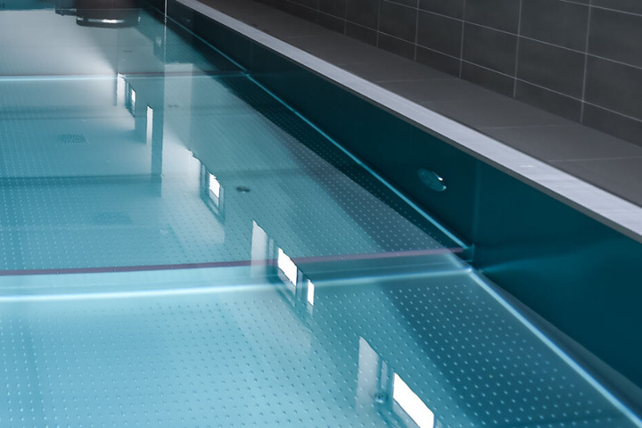 Nicht nur im Schwimmbad randalierten die Mädchen: Der gesamte Schaden beläuft sich auf über 5000 Euro. (Symbolbild)