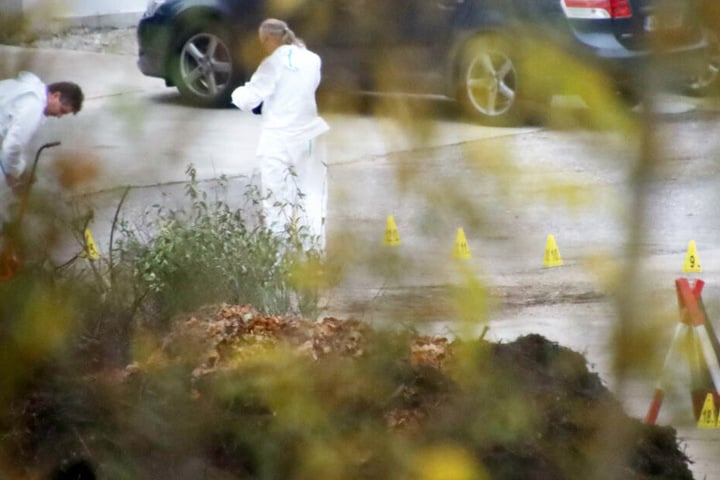 Die Polizei treibt die Ermittlungen in Burglengenfeld in Bayern weiter voran.