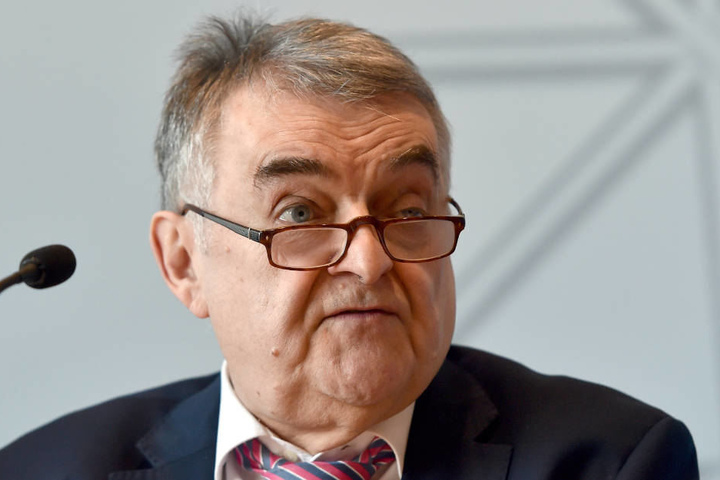 Innenminister Reul lobt die Null-Toleranz-Strategie in Nordrhein-Westfalen.