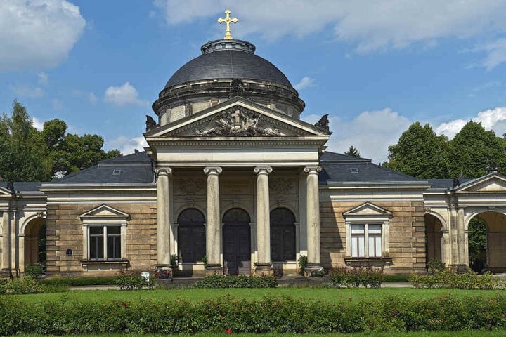 In der Feierhalle des Johannisfriedhofes verabschiedeten sich über 150
Trauergäste von Andreas Waldow.