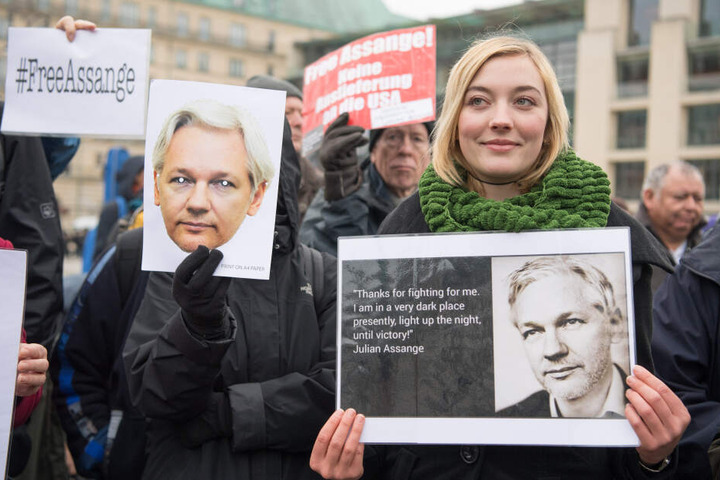 Julian Assange sitzt aktuell in London in Haft.