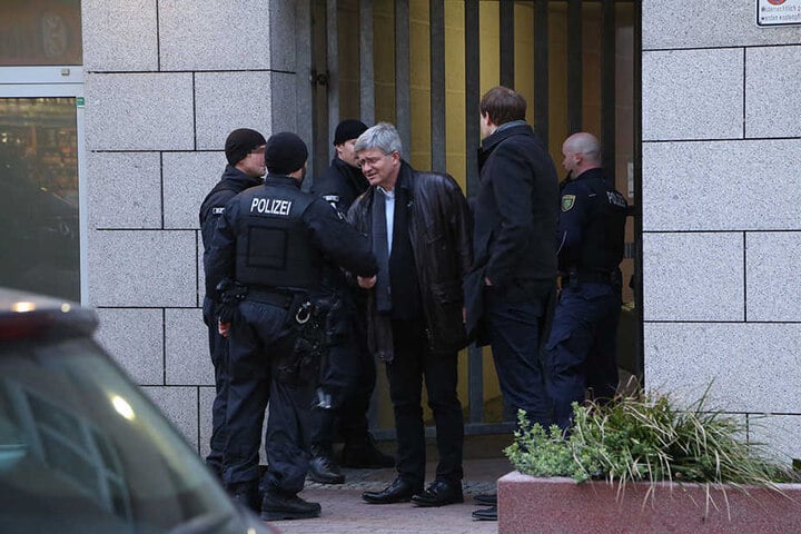 Oberstaatsanwalt Christian Avenarius (57) machte sich vor Ort ein Bild.