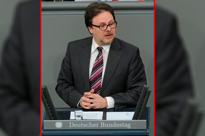 Frank Heinrich (54, CDU) ist mittlerweile Profi im Reden halten. Seine erste hätte er fast verpennt.