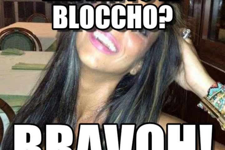 Solche Memes von Tiziana kursieren Hundertfach im Netz.