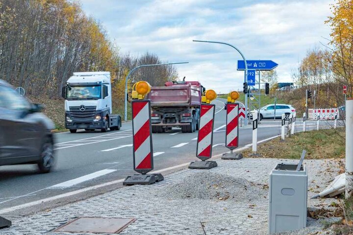 Seit Montag wird an der Abfahrt gebaut.